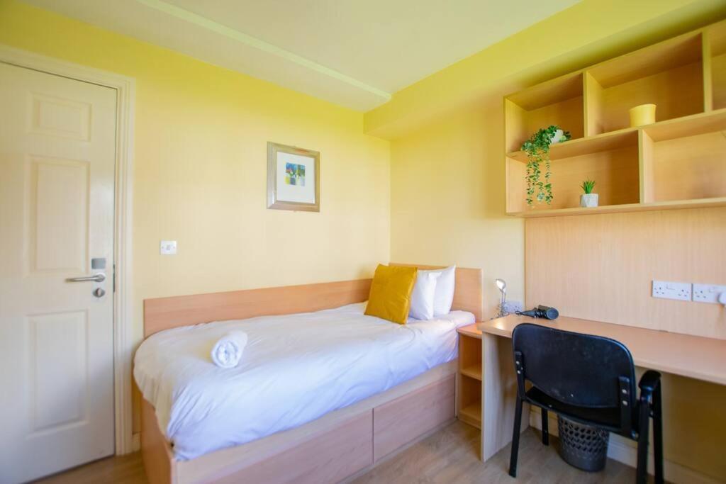 106 - The Townhouse By Shortstays Galway Exterior photo