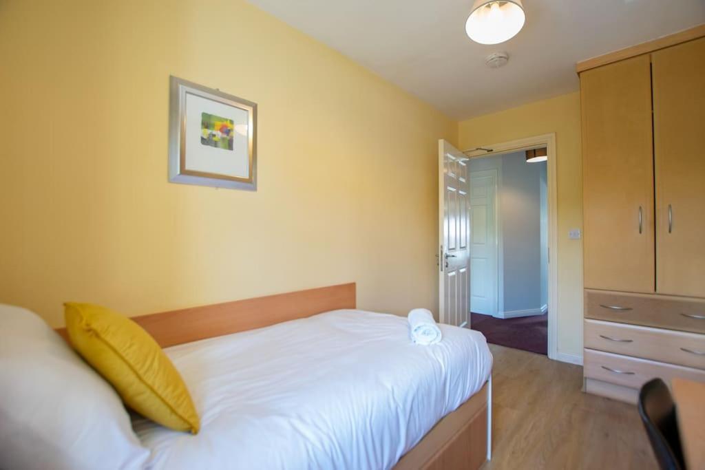 106 - The Townhouse By Shortstays Galway Exterior photo