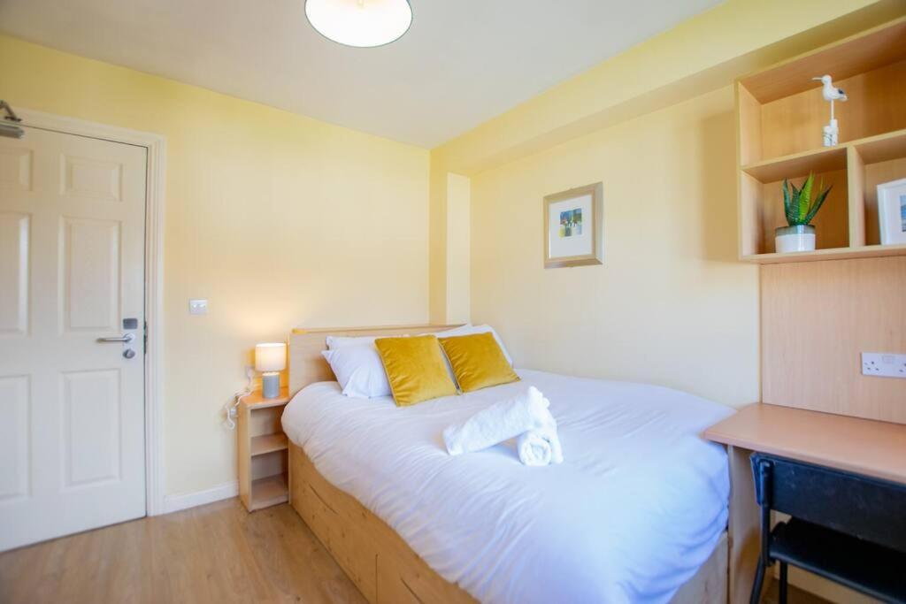 106 - The Townhouse By Shortstays Galway Exterior photo